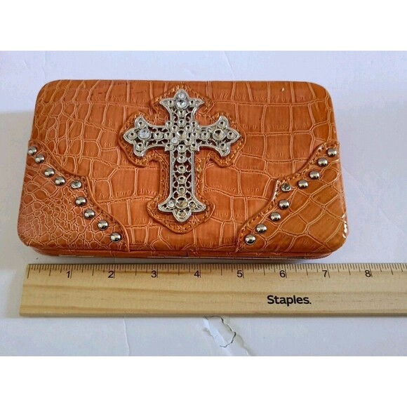 Hananel Wallet Clutch Rhinestone Cross Tan Croc Print Check Book Cover Snap New - Picture 5 of 10